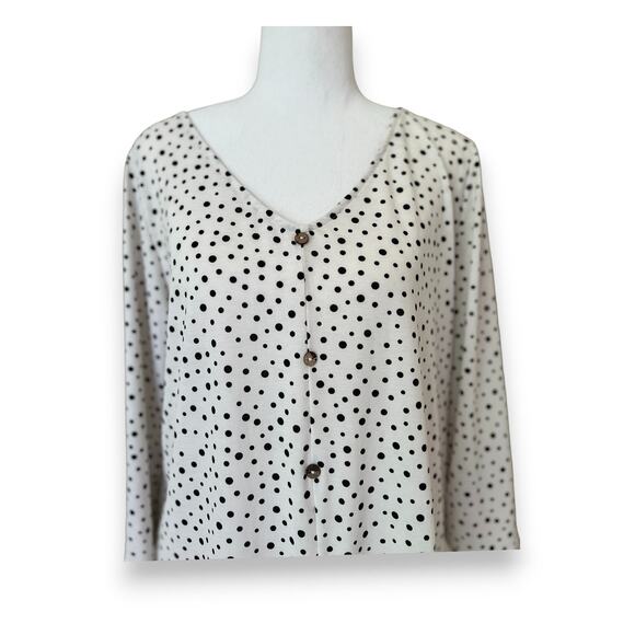 Late August, Dotted Wooden Button Tie-Waist Blouse - Size XL - Picture 3 of 5